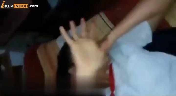 Background nonton video viral Bokep BOCIL Cantik Main Kuda²an Di Rumah Tetangga